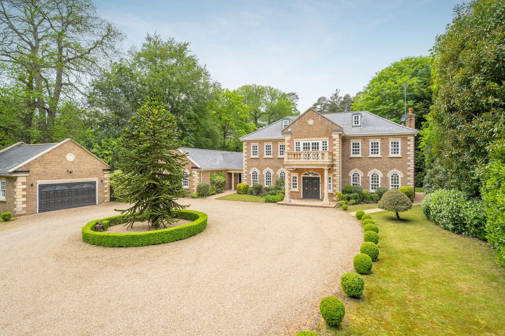 Property photo 1 of 18