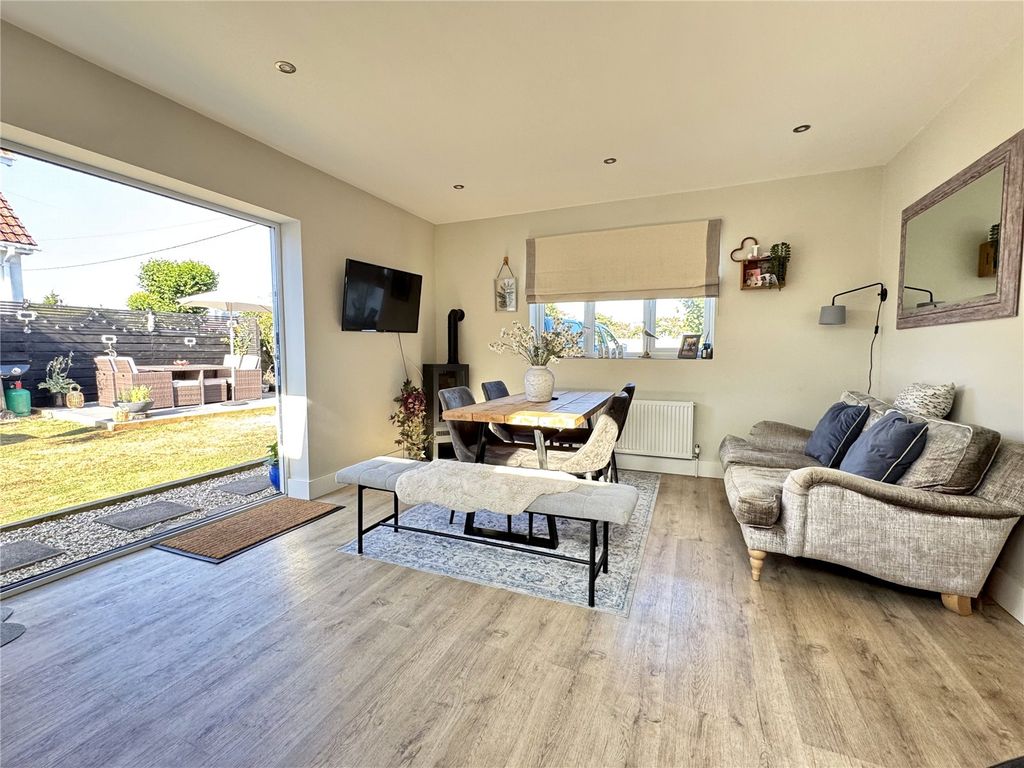 Property photo 3 of 17 Picture No. 09
