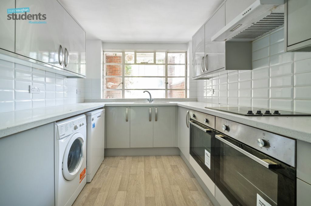 Property photo 1 of 10 A845142d-Bd38-4A0...