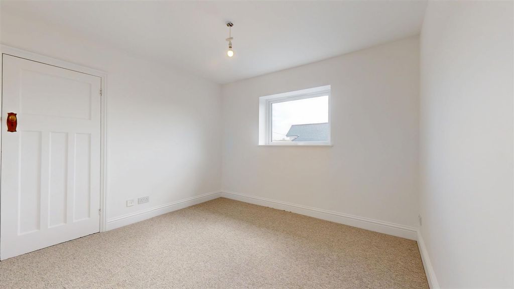Property photo 3 of 7 09162025_102218.Jpg