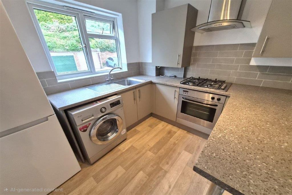 Property photo 2 of 10 Kitchen