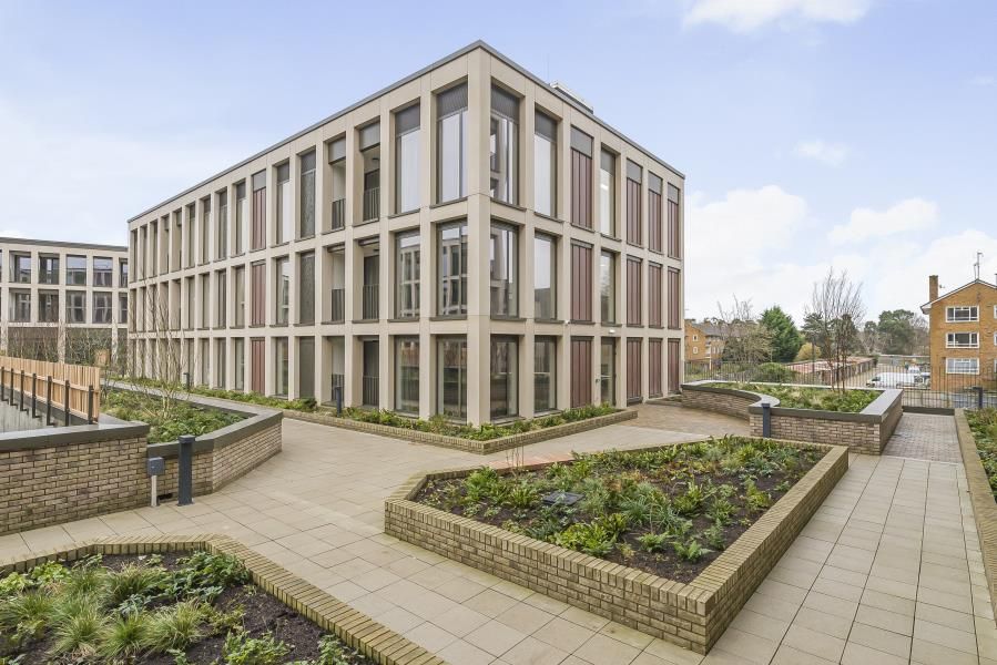 Property photo 1 of 5