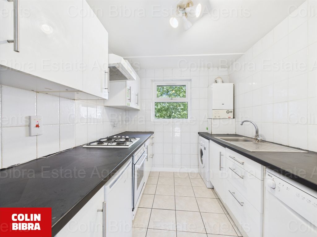 Property photo 2 of 10 Cam04175G0-Pr0030-Still011