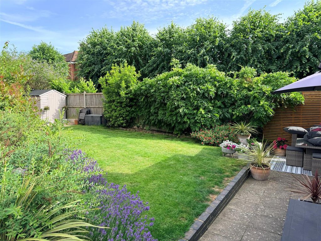 Property photo 2 of 21 Owner Gdn 2.Jpg