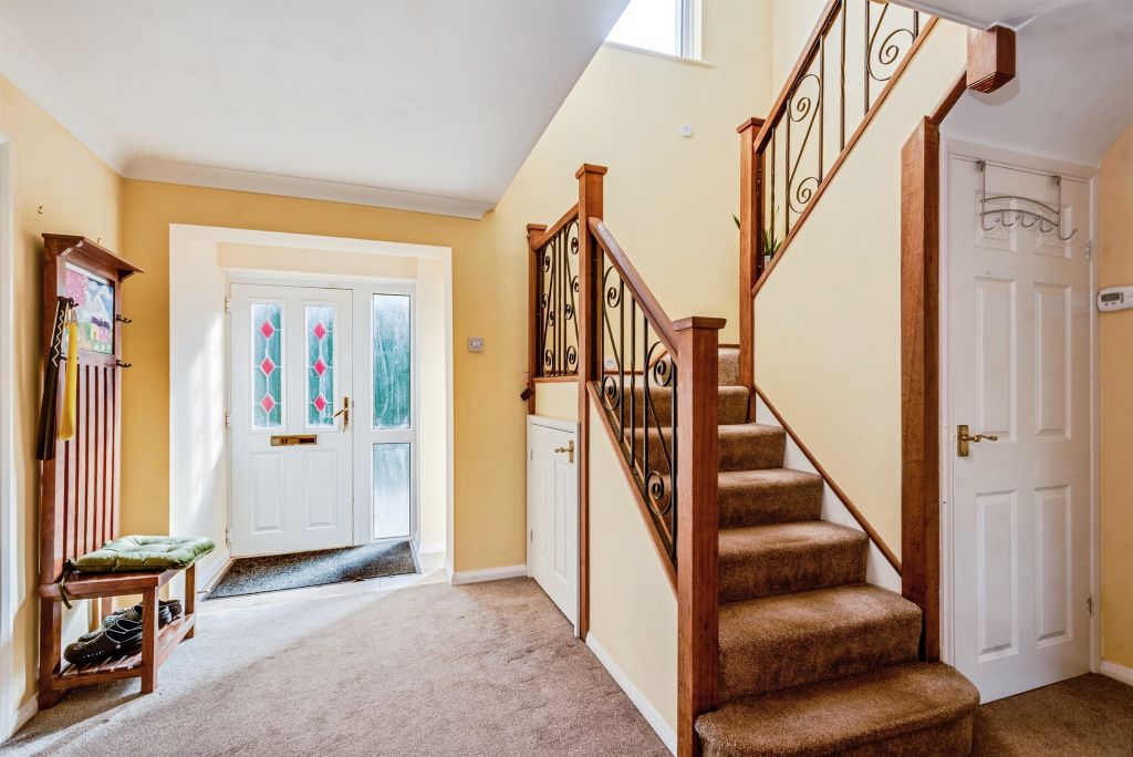 Property photo 3 of 26