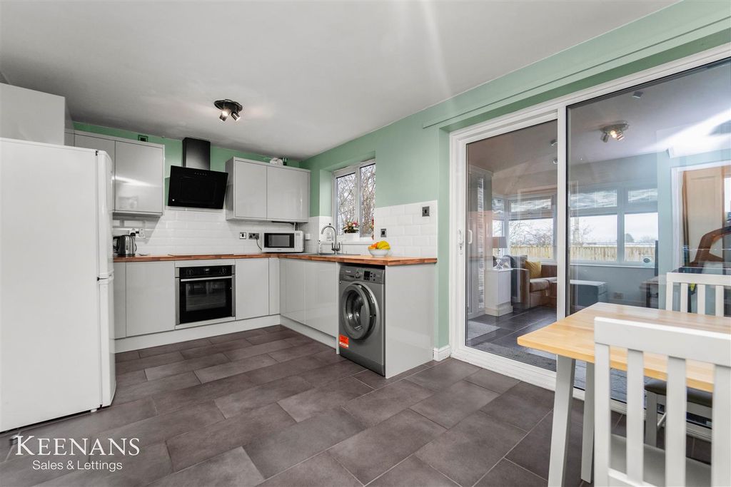 Property photo 2 of 30 Dsc08452.Jpg