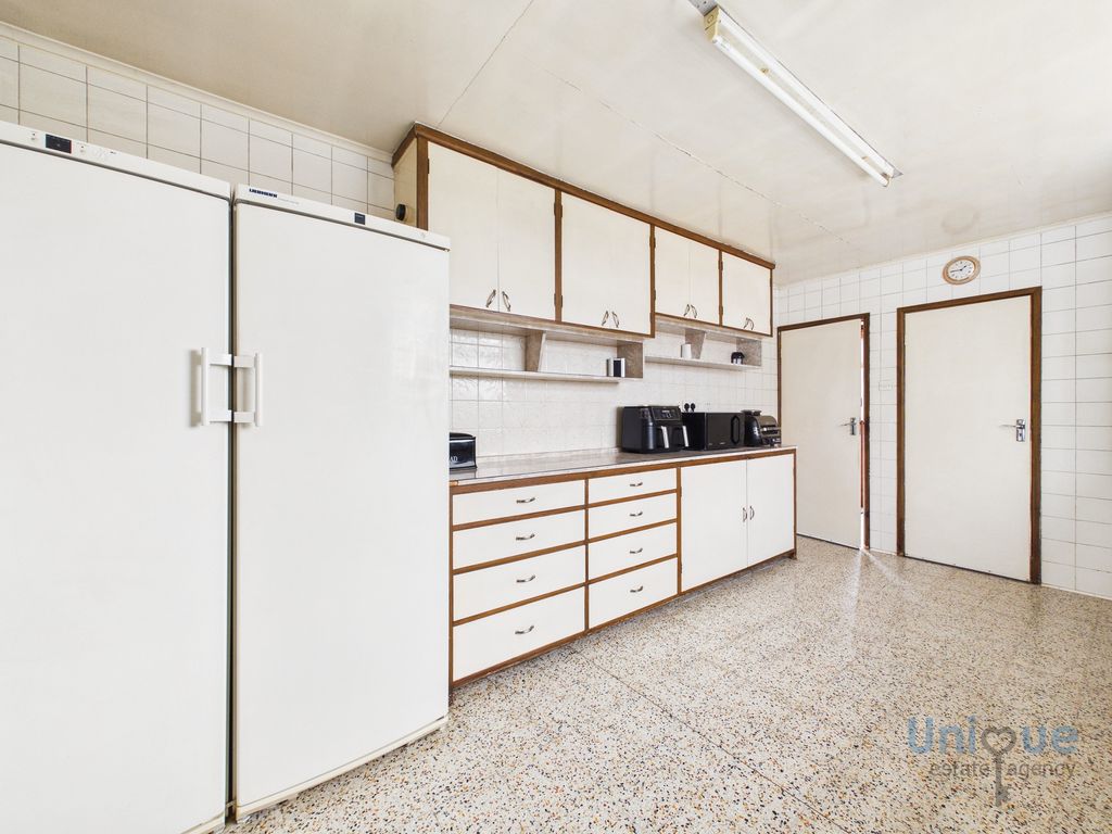 Additional image 5 of 3 bed flat for saleVictoria Road East, Thornton-Cleveleys FY5