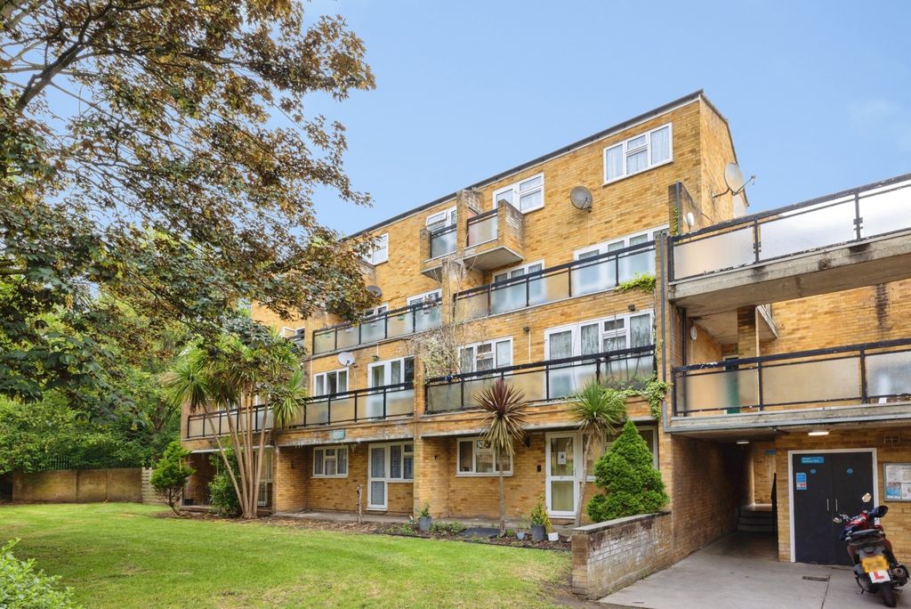Property photo 1 of 19 Pbox-Img.Jpg