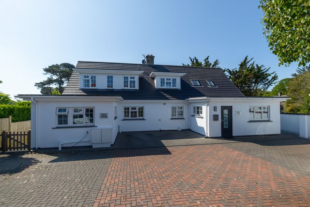 Property photo 1 of 41 Picture No. 36