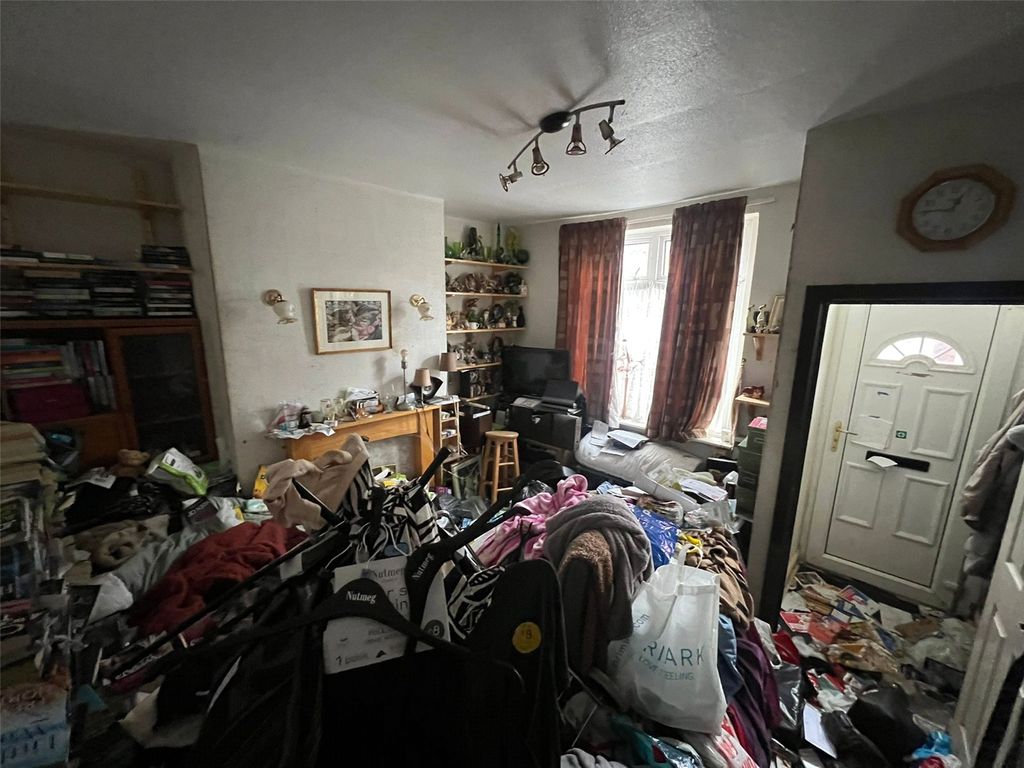 Property photo 2 of 11 Picture No. 03