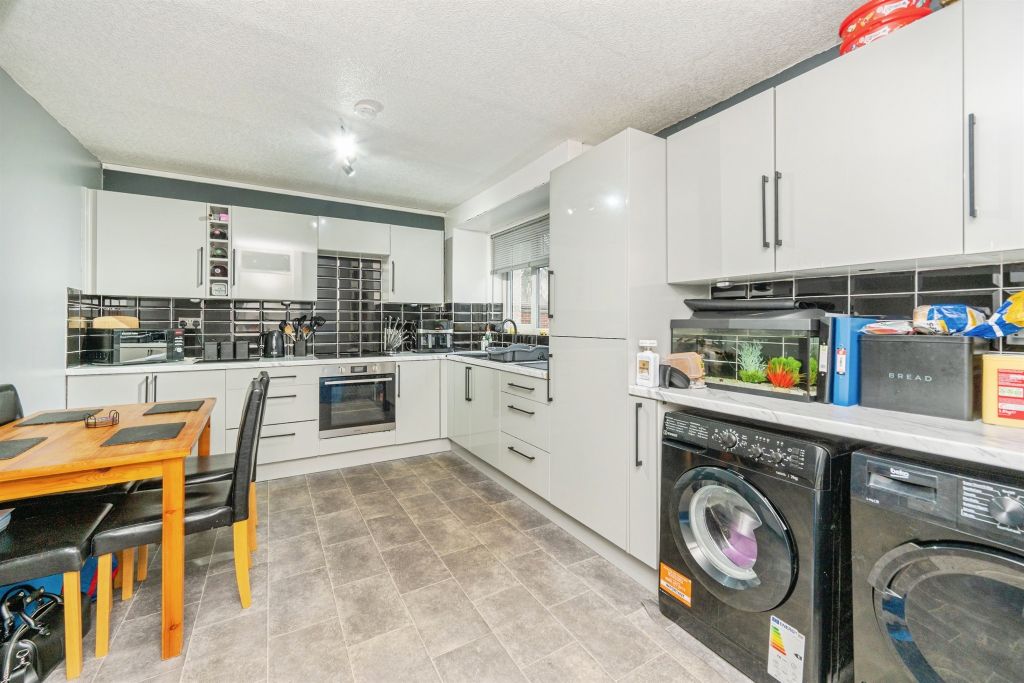 Property photo 3 of 14 Refitted Kitchen Diner: