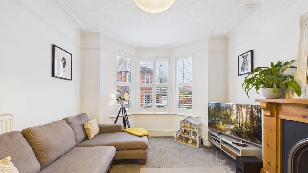 Property photo 2 of 31 4587668