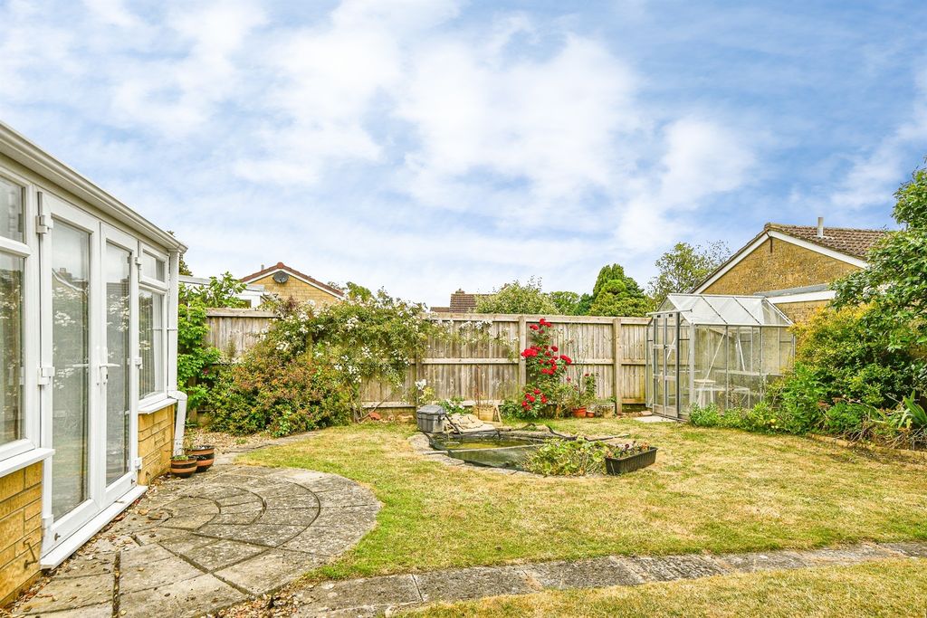 Property photo 2 of 17