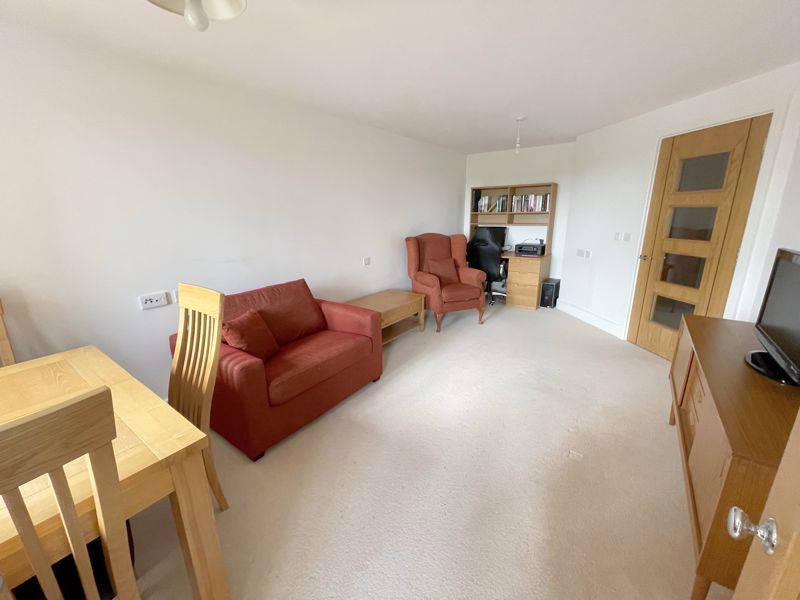 Property photo 3 of 24 Photo 37