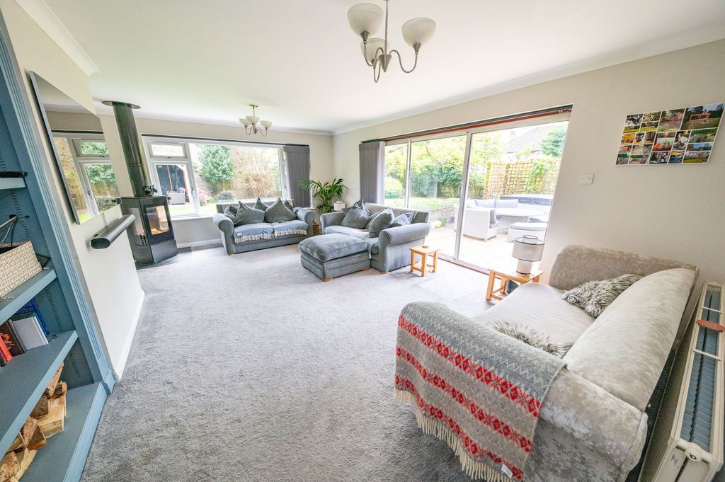 Property photo 3 of 25 Photo 10