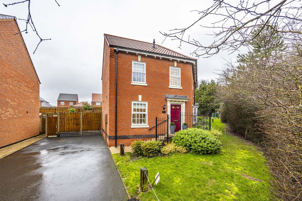 Property photo 1 of 20