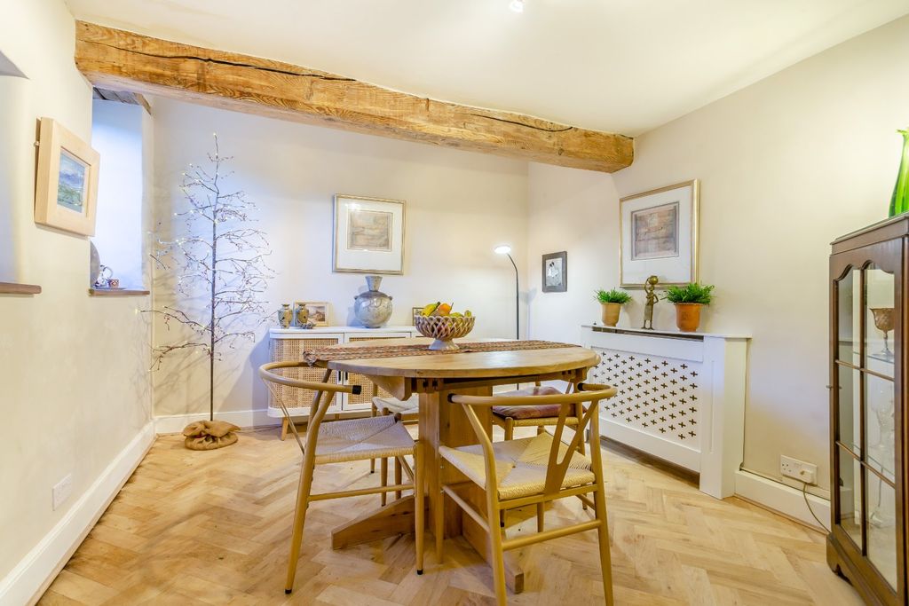 Property photo 2 of 16 Picture No. 08