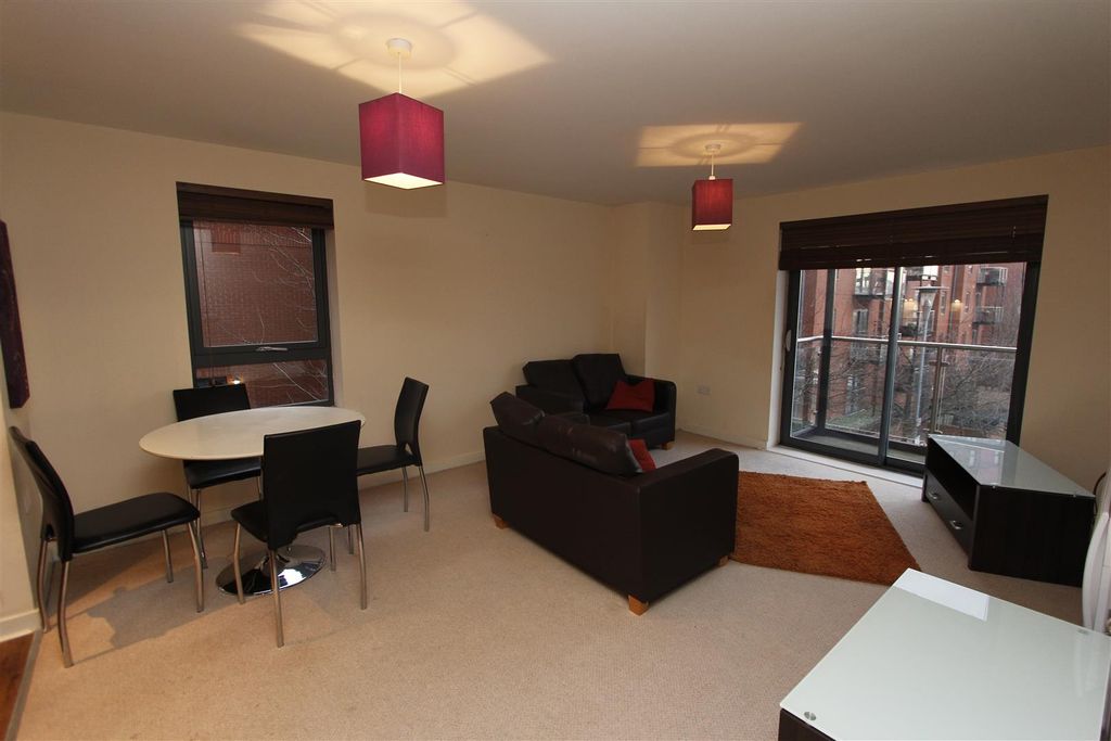Property photo 1 of 9 Living Room.Jpg