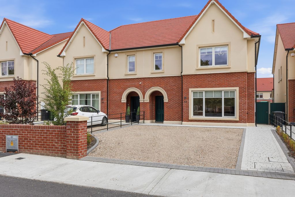 Property photo 1 of 23