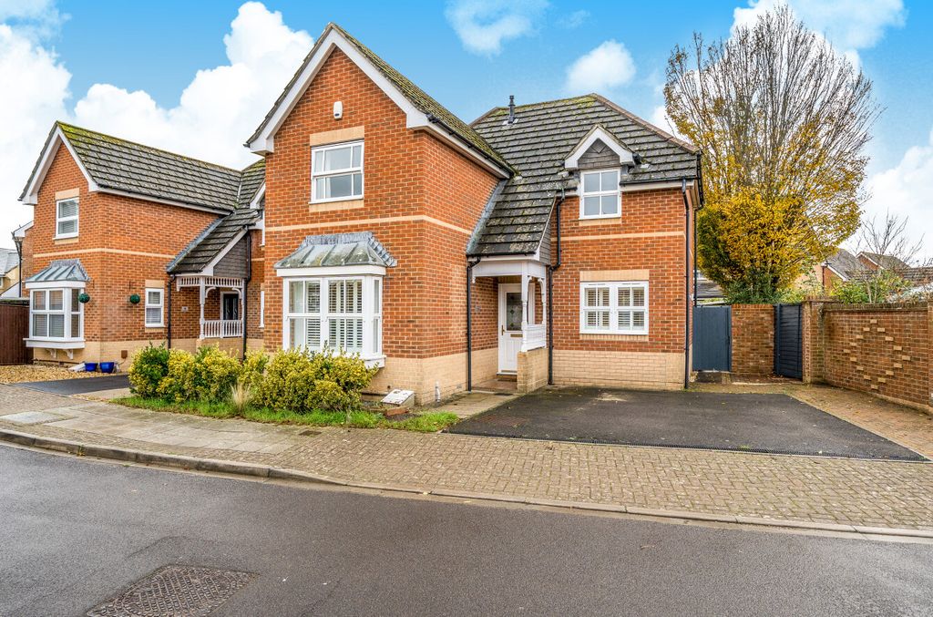 Property photo 1 of 14 1374457-18-691c93...