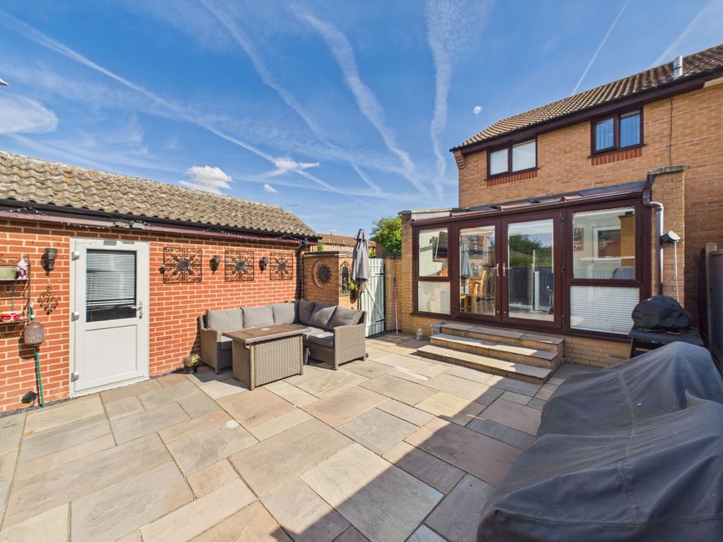 Property photo 3 of 17 Rear Garden