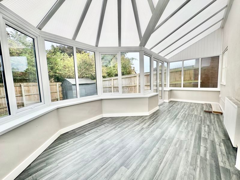 Property photo 3 of 18 Conservatory