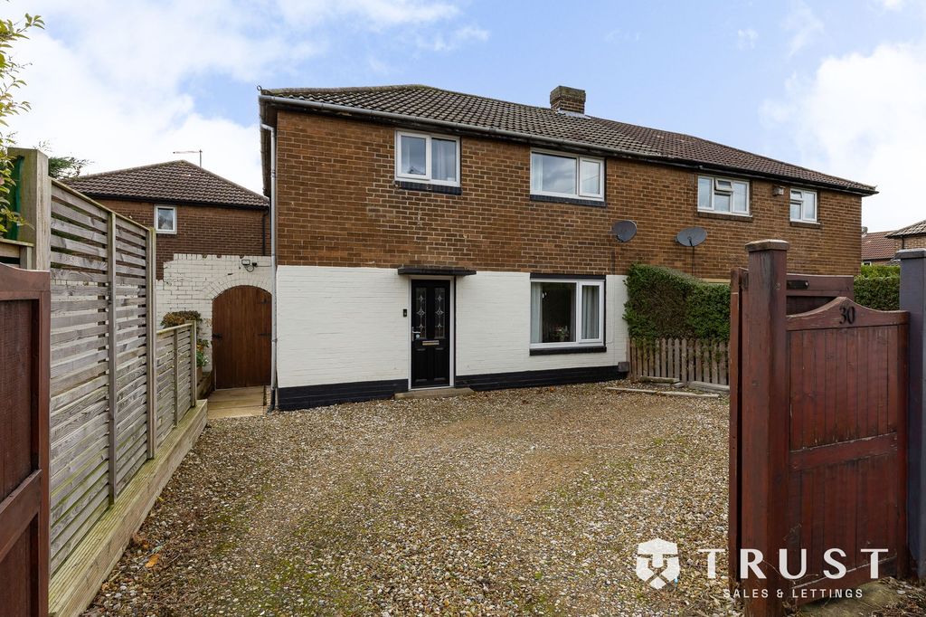 Property photo 1 of 35