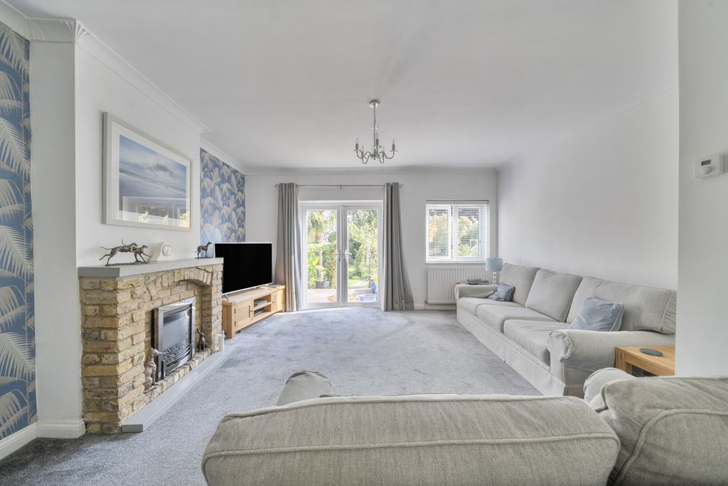 Property photo 3 of 20 1359724-3-68Da98E...