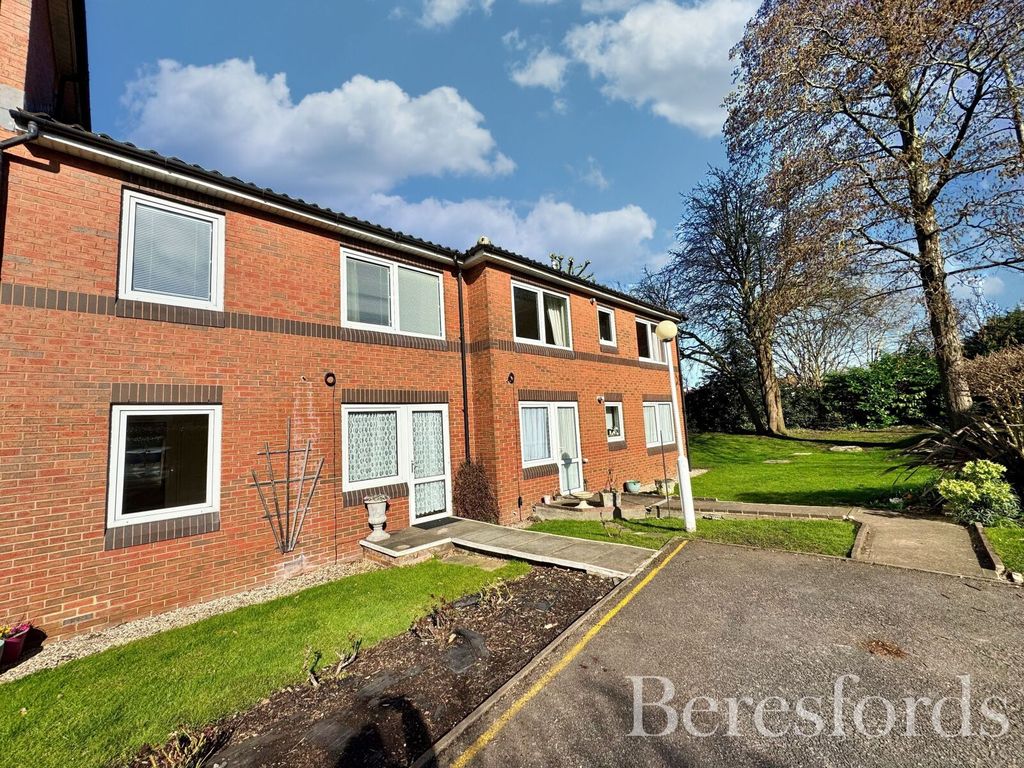 Property photo 2 of 14 Picture No. 12