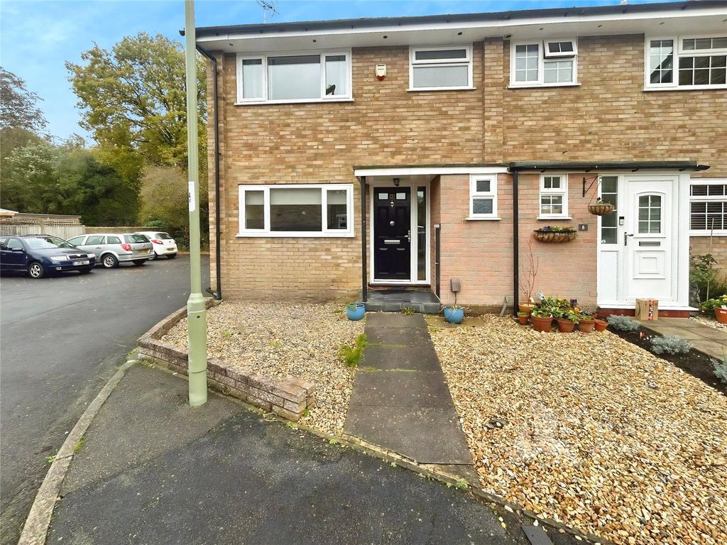 Property photo 1 of 8 External