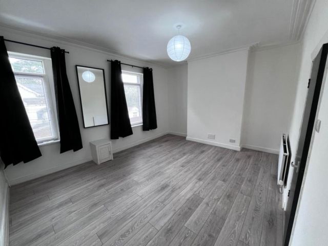 Property photo 1 of 9 Front Picture