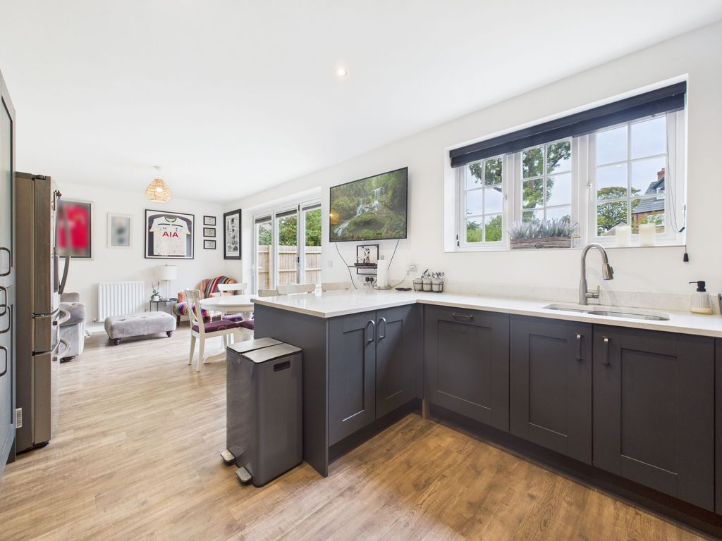 Property photo 3 of 26