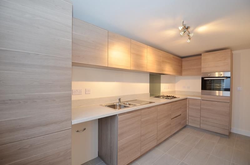 Property photo 2 of 10 Kitchen
