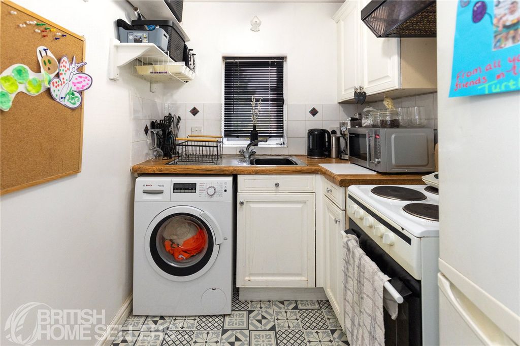 Property photo 3 of 7 Picture No. 05