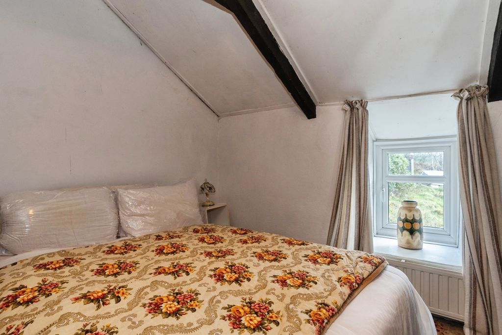 Property photo 3 of 13 Pbox-Img.Jpg