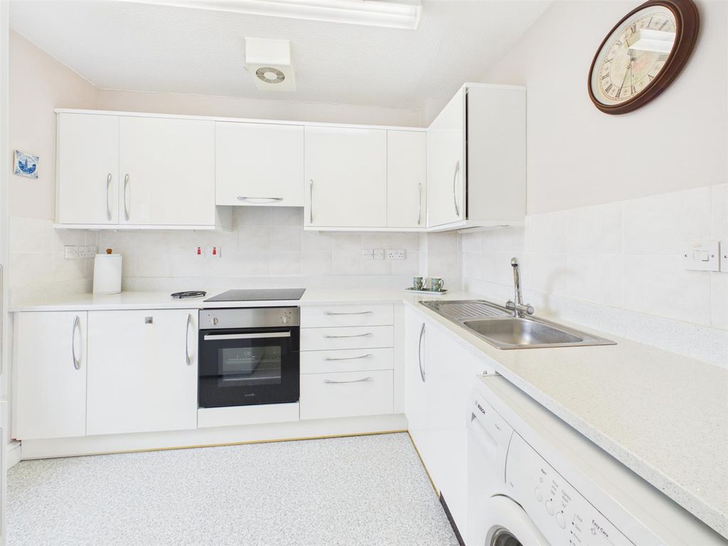 Property photo 3 of 7 Cam05510G0-Pr0235-Still003.Jpg