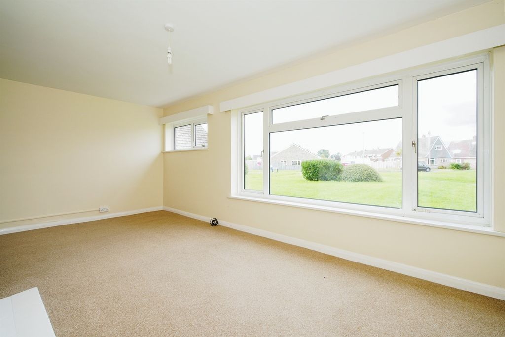 Property photo 2 of 13 View