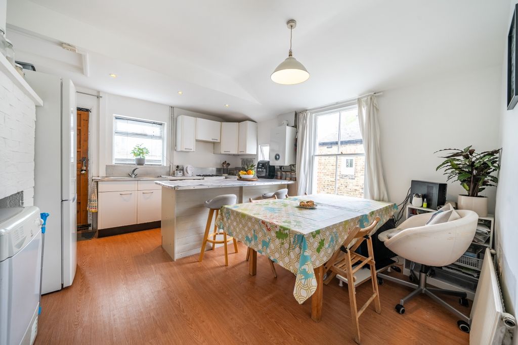 Property photo 1 of 12 1122454 (3)