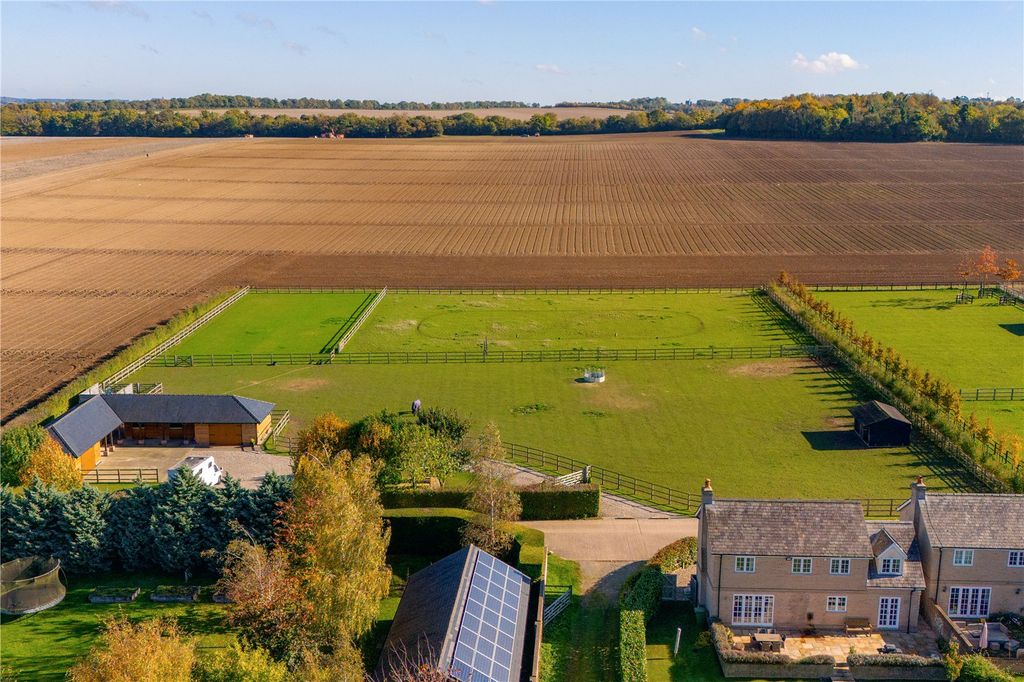 Property photo 1 of 19 Aerial