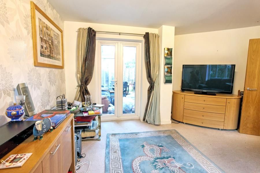 Property photo 3 of 17