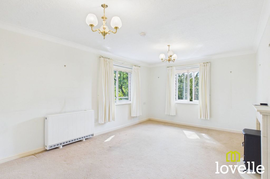 Property photo 1 of 23