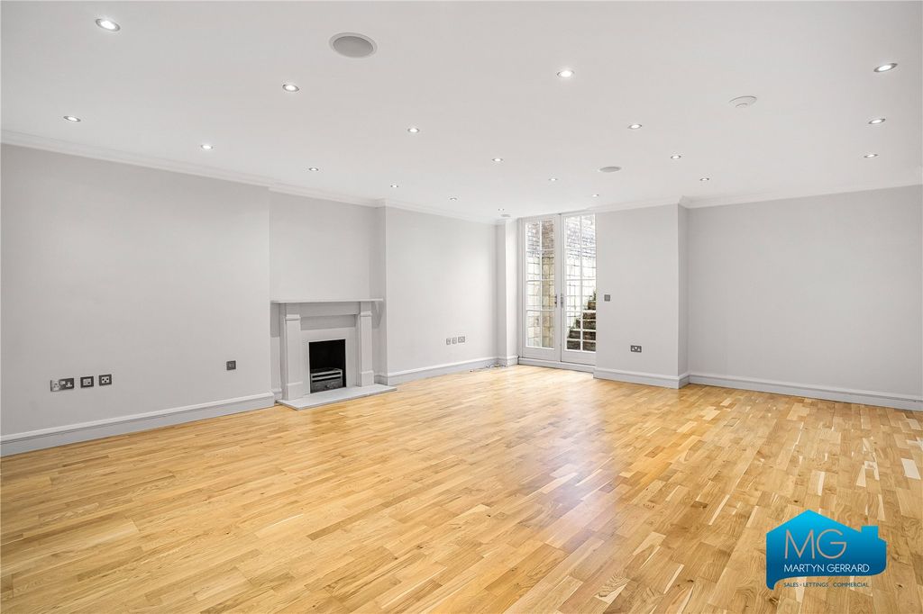 Property photo 2 of 49 Picture No. 94