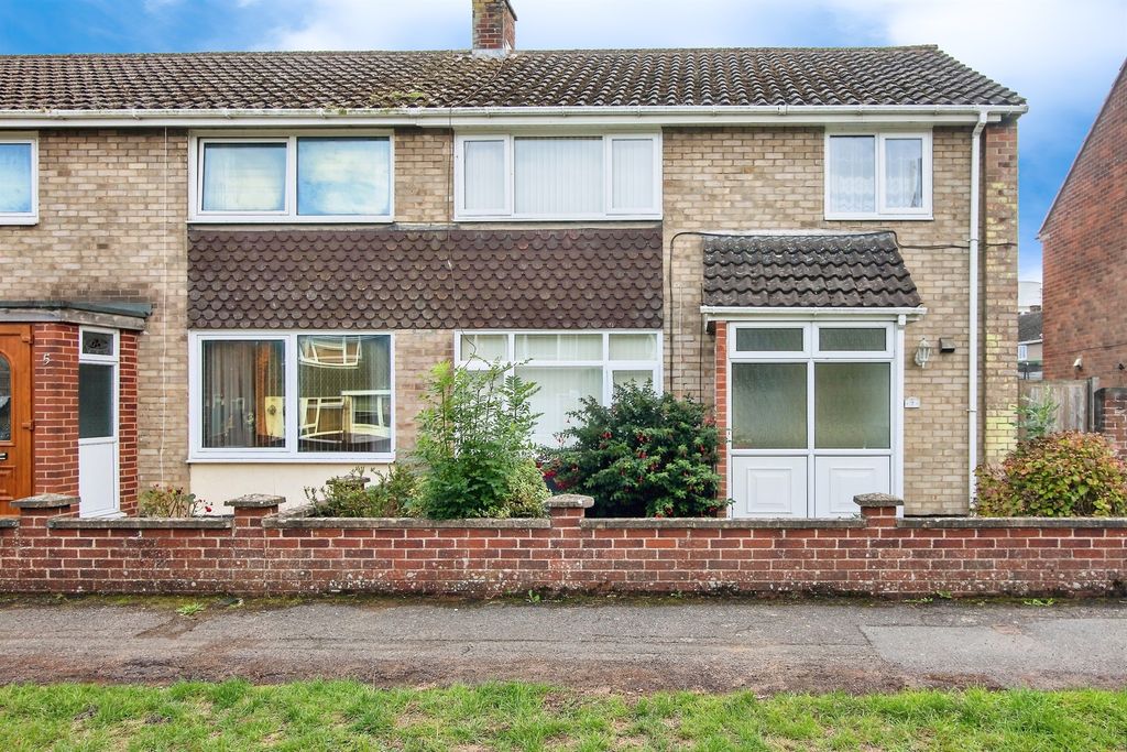 Property photo 1 of 17