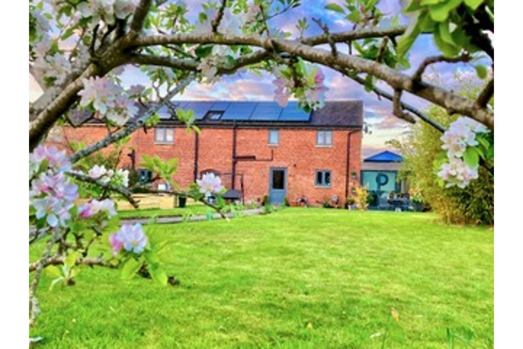 Property photo 1 of 39