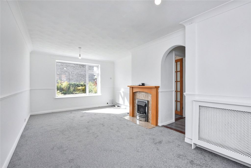 Property photo 3 of 16 Picture No. 06