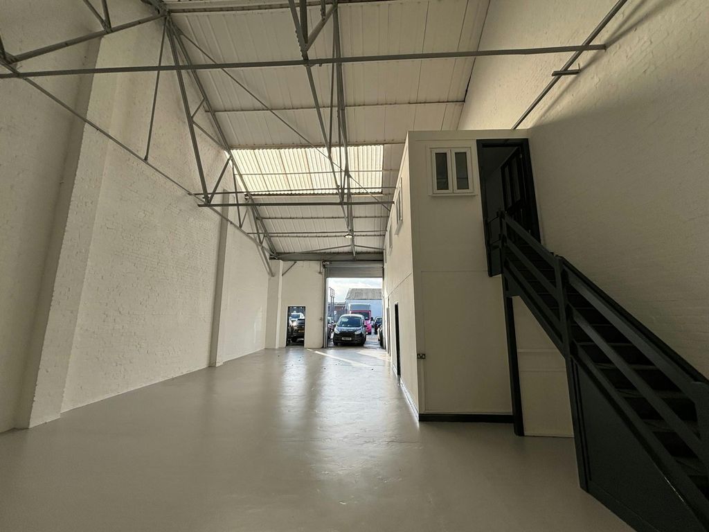 Property photo 3 of 10 3A Gulf 099.Jpg