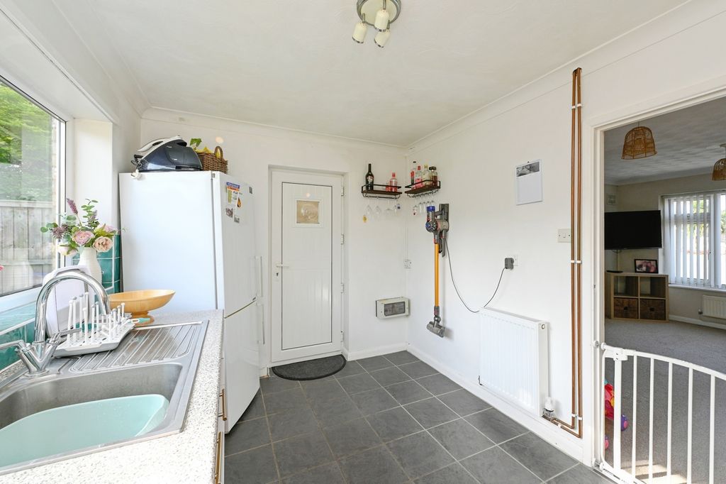 Property photo 3 of 17 Photo