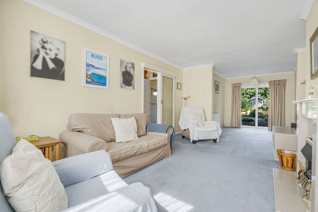 Property photo 3 of 13