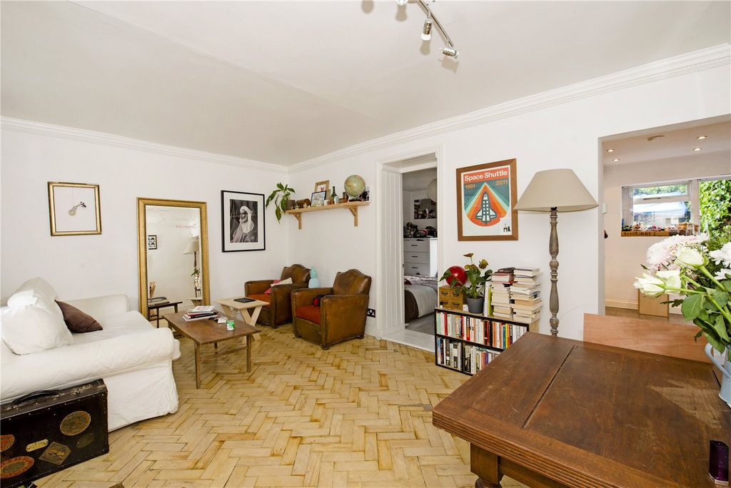 Property photo 1 of 6