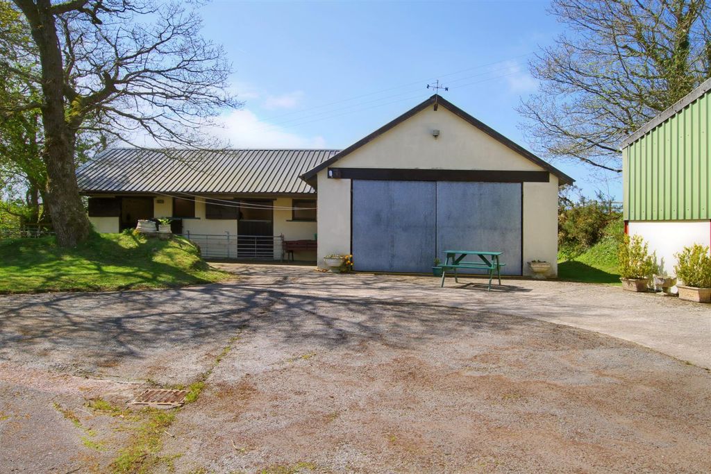 Property photo 3 of 57 Agricultural Barn 2 (And Stables)